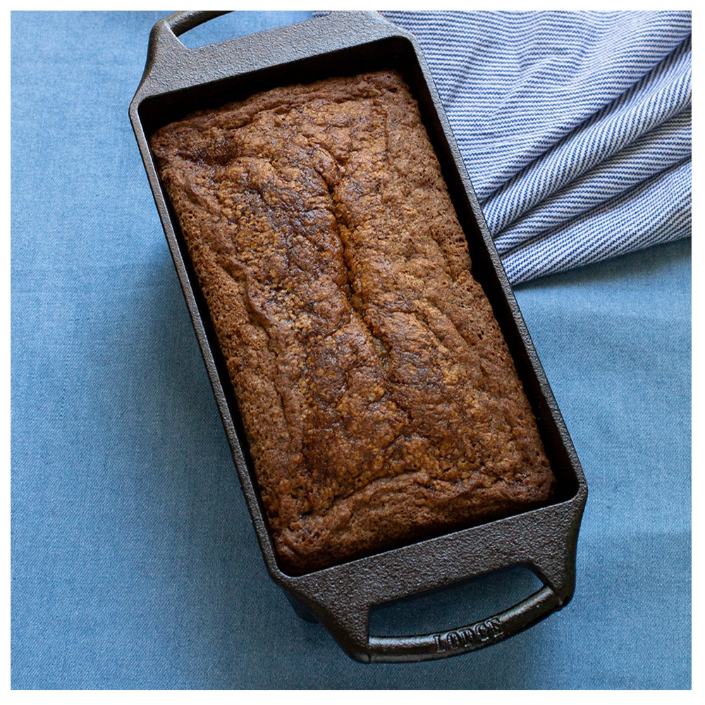 21.5 x 11.4 Cm Seasoned Cast Iron Loaf Pan + Silicone Grips