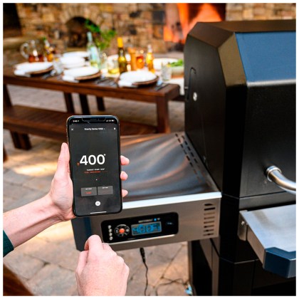 Masterbuilt Gravity Series 1050 Digital Charcoal Grill + Smoker