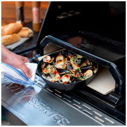 Masterbuilt Gravity Series 1150 Digital Charcoal BBQ + Smoker