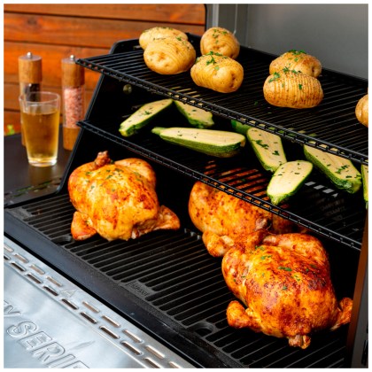 Masterbuilt Gravity Series 1150 Digital Charcoal BBQ + Smoker