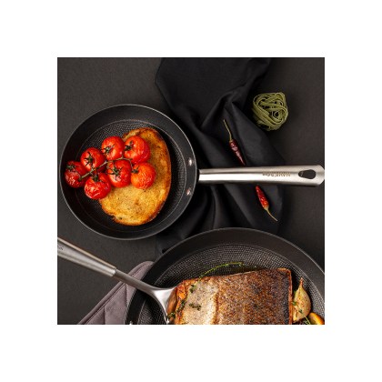 NAVA Atlas non-stick cast iron pan with stainless steel handle 20cm