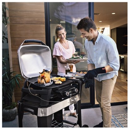 WEBER PULSE 2000 Black with Trolley