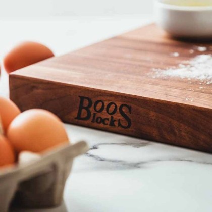 boos-blocks-cutting-board-pro-chef-walnut-WAL-R01-5